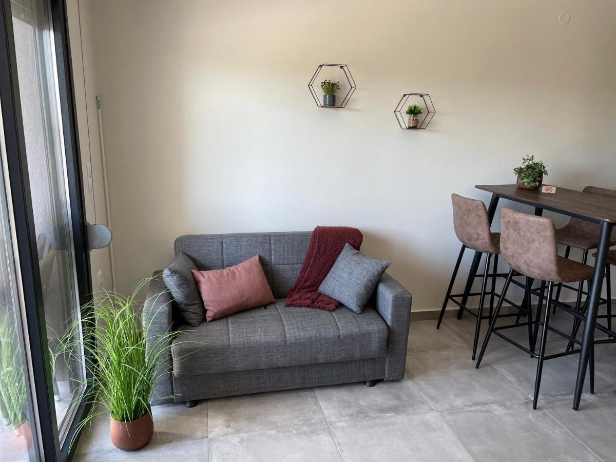 Ferienwohnung Asterias Néa Péramos Exterior foto